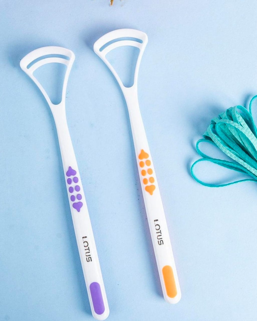 1 Piece Tongue Scraper | Tongue Cleaner | Double Head Tongue Cleaner | Reduce Bad Breath (random color)